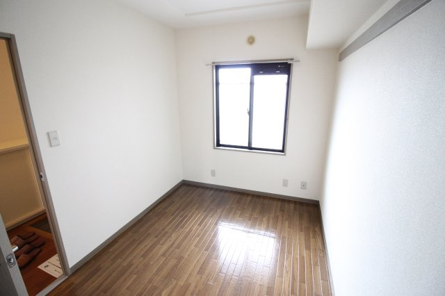 フォレストヒル緑園の洋室|別号室の同仕様の参考写真です。