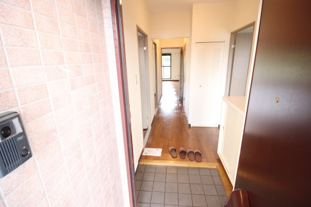 フォレストヒル緑園の玄関|別号室の同仕様の参考写真です。