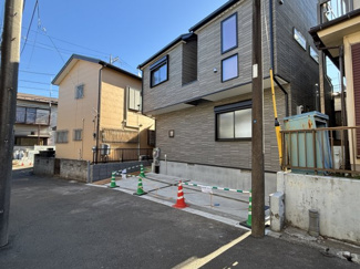 【前面道路含む現地写真】 | 今宿南町新築戸建 | 前面道路含む現地写真です。
