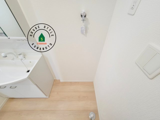 熊本市北区高平3丁目第2-3棟（3号棟）のランドリースペース|ランドリースペースは広さもたっぷり。