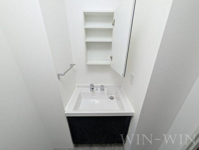 エムロード上地の洗面所