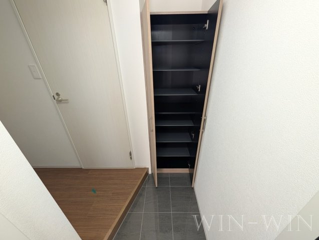 エムロード上地の玄関