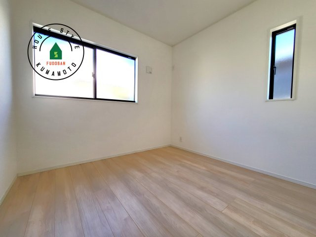 宇城市松橋町南豊崎第2-2棟（1号棟）の内観：施工例|各部屋収納を備えており過ごしやすいお家です！