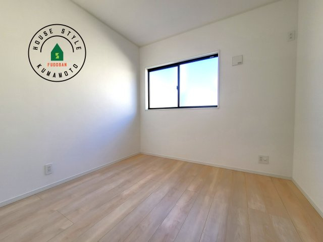 宇城市松橋町南豊崎第2-2棟（1号棟）の内観：施工例|元気いっぱいのお子様が活躍するお部屋です。