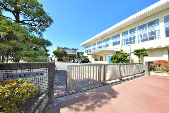 宇城市松橋町南豊崎第2-2棟（1号棟）の周辺|豊川小学校