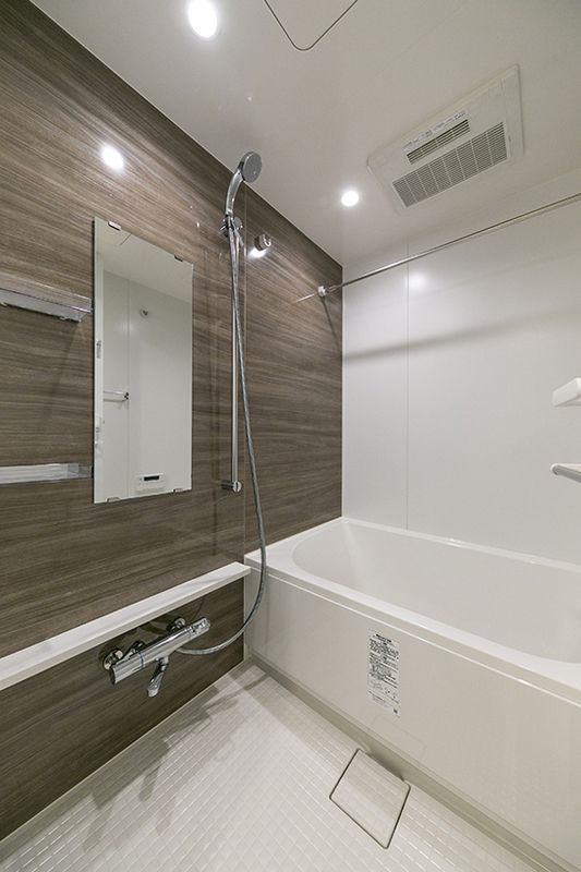 ライオンズフォーシア築地ステーションの浴室