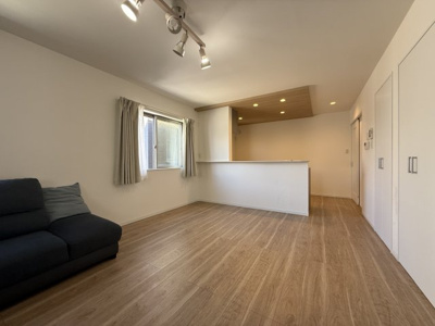 【居間・リビング】 | 東灘区魚崎南町３丁目中古戸建