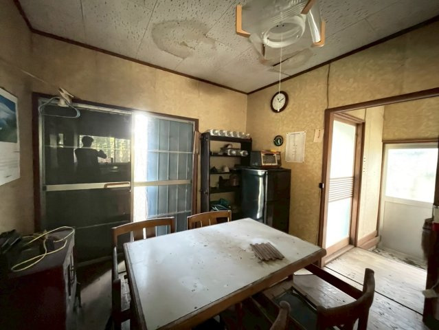勝浦市串浜　中古戸建のダイニング