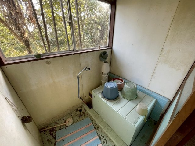 勝浦市串浜　中古戸建の浴室