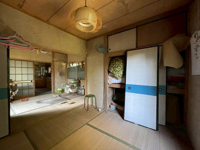 勝浦市串浜　中古戸建の和室