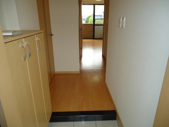 シャーロット・Ⅱの内装|廊下