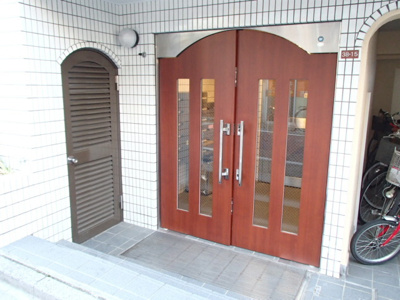 ★建物入り口★