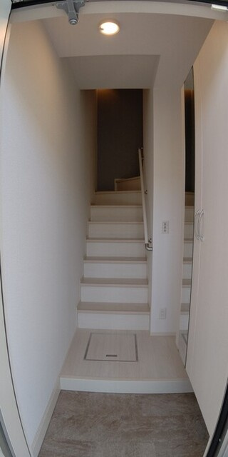 アースガーデンSOJAⅡの玄関|玄関