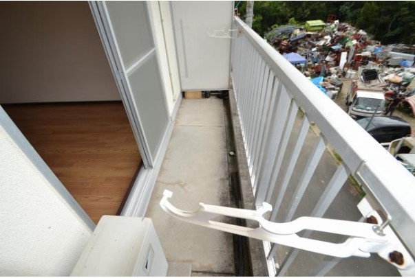 広島県東広島市　一棟マンションのバルコニー