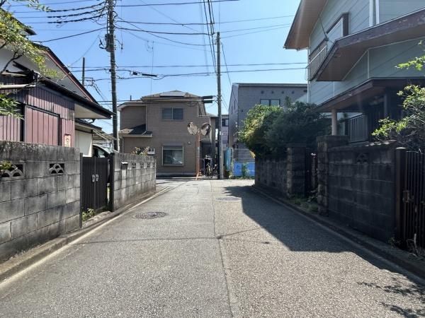 【前面道路含む現地写真】 | 最寄りの上溝南小学校まで徒歩5分です。