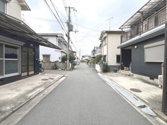 【前面道路含む現地写真】