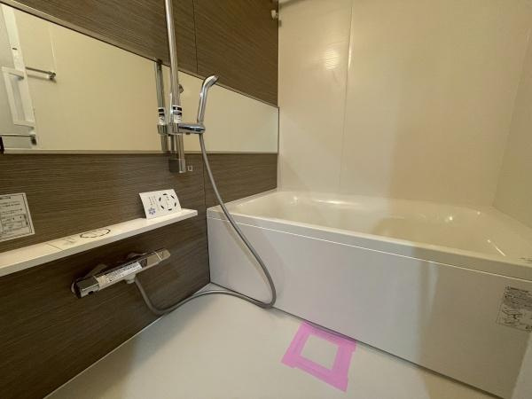 【浴室】 | ハイホーム鷺沼東 | 浴室乾燥機付きですので、天気の悪い日も洗濯が出来るのはうれしいです！