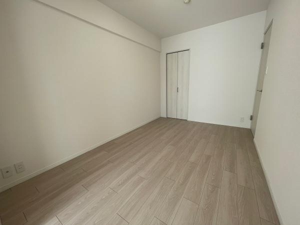 【洋室】 | ハイホーム鷺沼東 | 日当たりが良く気持ちの良い居室です