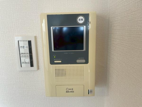 エクセル宮前平のその他|TV付モニターホンで防犯面も信頼できます
