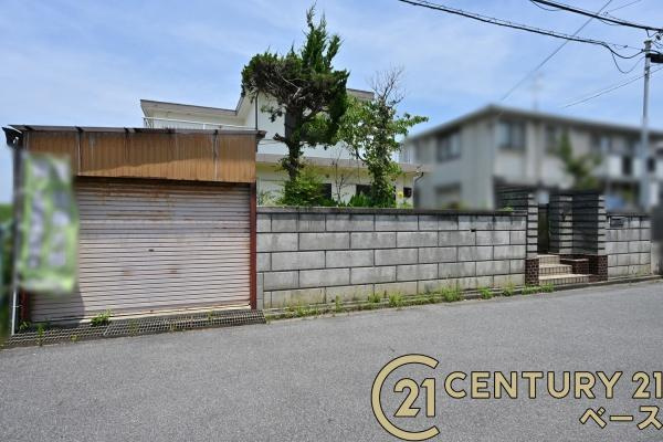 橿原市中曽司町　一戸建の前面道路含む現地写真|■現地撮影写真■二方角地で開放感があります！