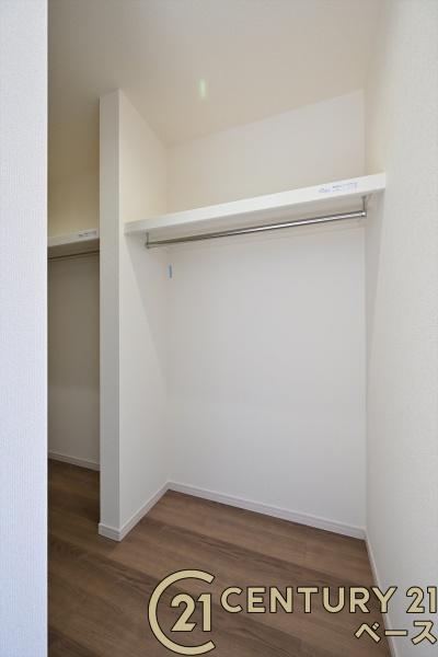 リーブルガーデン北郡山町 ２号棟 ／新築一戸建の収納|■現地撮影写真■冬物のコートや季節のものなどたくさんしまえる広さ！