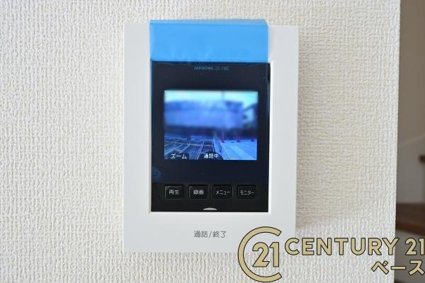 リーブルガーデン北郡山町 ２号棟 ／新築一戸建の内装|■現地撮影写真■ＴＶモニター付きインターホンで防犯対策もバッチリ！来客も一目でわかり安心です！