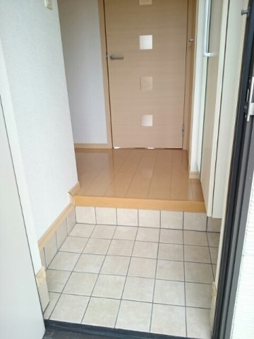 カームリー緑ケ丘の玄関