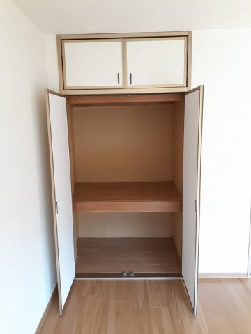 ヒルズ栗林Ｂの収納