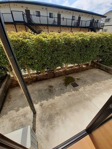 ヒルズ栗林Ｂの庭