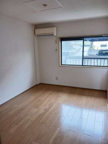ヒルズ栗林Ａの内装