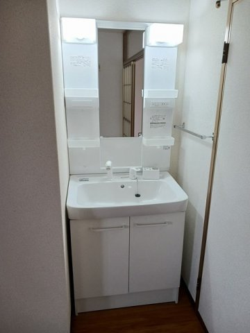 ヒルズ栗林Ａの洗面所