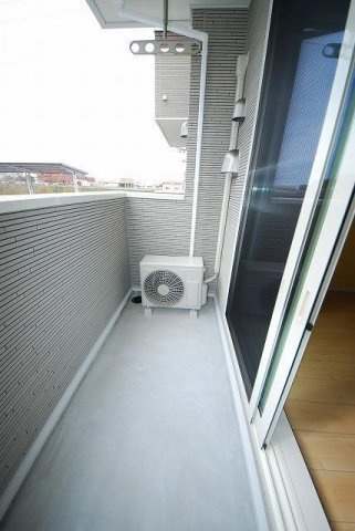 チロリアンコッティⅡ　Ｃのバルコニー