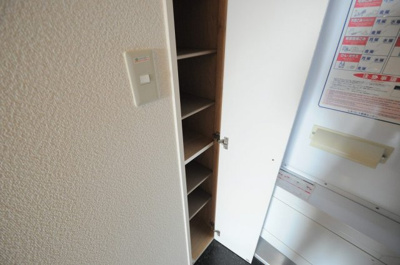 【玄関】 | レオパレスサニーコート大町 | 明るい玄関です