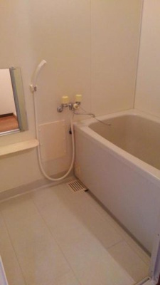 【浴室】 | ビューセジュールＫ | コンパクトで使いやすいお風呂です