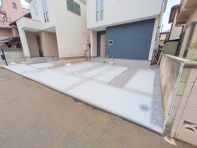 GRAFARE　所沢市けやき台　全2棟　の駐車場