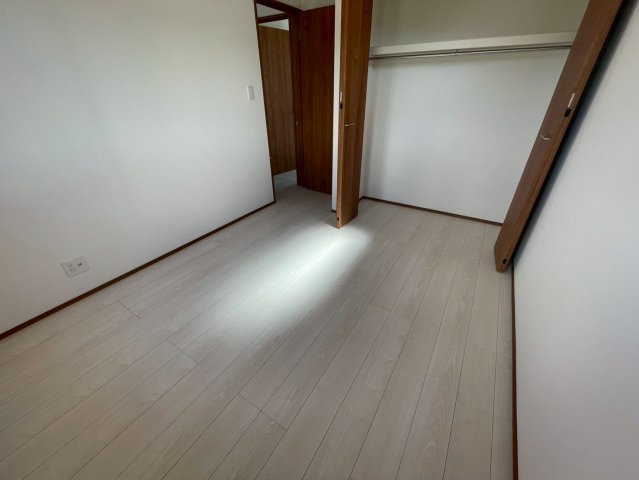 ◆◆うるま市字前原-2号棟（全2邸）の洋室