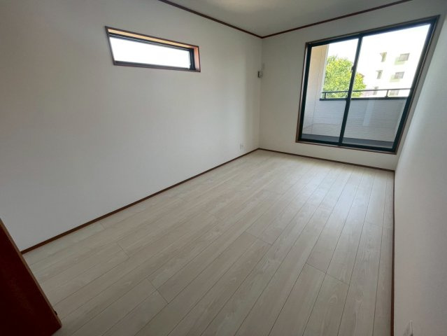 ◆◆うるま市字前原-2号棟（全2邸）の洋室