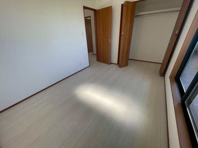 ◆◆うるま市字前原-2号棟（全2邸）の洋室