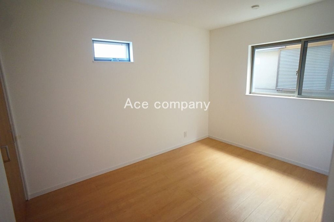 【子供部屋】 | 八尾市東町1丁目 | 【2階：北側洋室6帖】