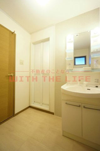 ヴェルドミール【キャッシュバック対象物件】の洗面所|広い洗面スペース