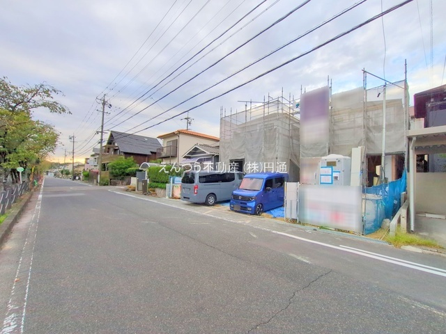 ファーストタウン第1城山町城山の前面道路含む現地写真