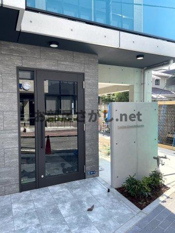 Laviere上中里のエントランス|建物の内部です