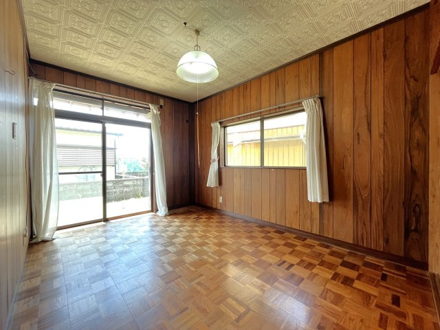 大黒町貸家の洋室