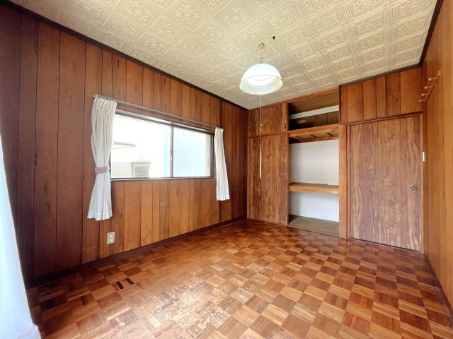 大黒町貸家の子供部屋