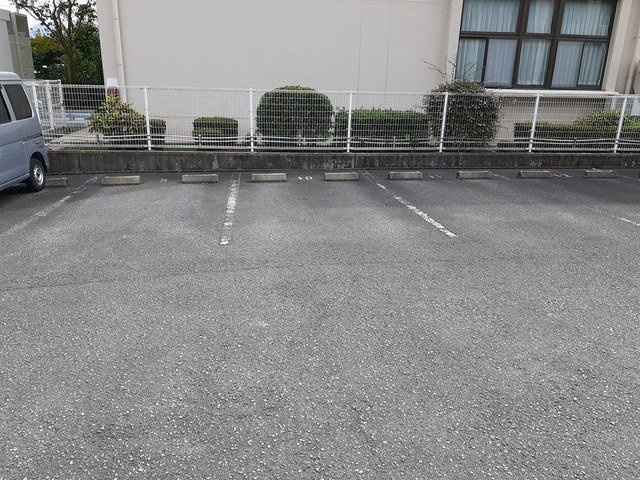 ビアンクールの駐車場