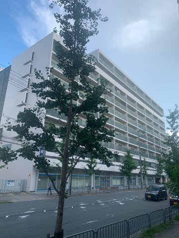 進和山科ハイライフの外観