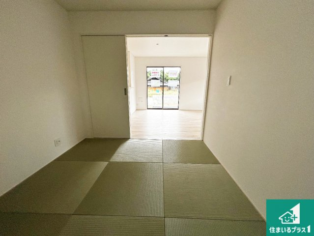 紀の川市打田　第6期　新築一戸建ての和室|一室あると便利な和室は客間としてだけでなく、小さなお子様のプレイルームやみんなでお昼寝もいいですね。