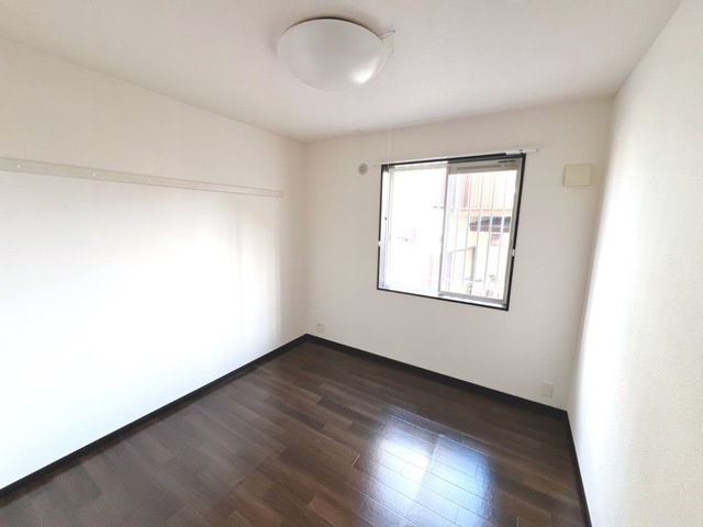 ルナコートの洋室