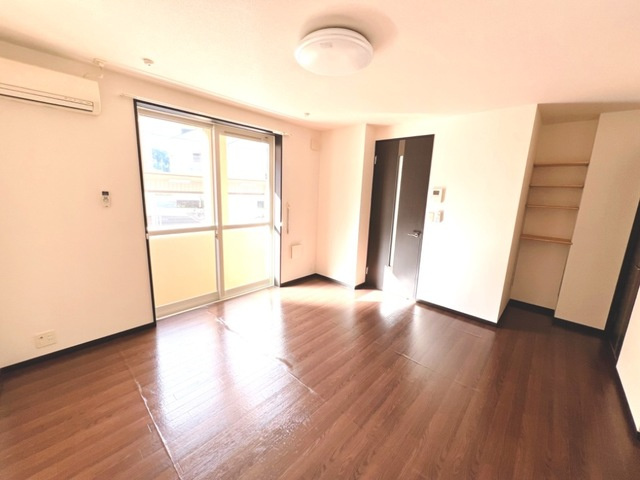 ルナコートの居間・リビング