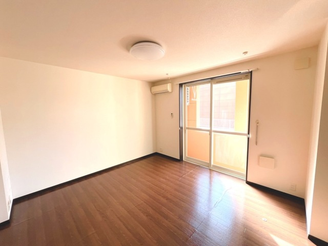 ルナコートの居間・リビング